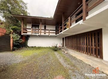 Casa · 364m² · 4 Quartos · 8 Vagas · Casa com 4 quartos no Saguaçu em Joinville