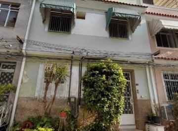 Casa · 136m² · 3 Quartos · Casa de Vila à venda em Botafogo (RJ) com 136m² e churrasqueira