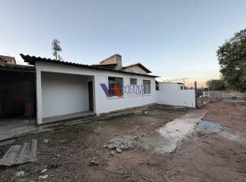 Casa · 40m² · 1 Quarto · 4 Vagas · Casa para alugar com 1 Quarto, garagem e amplo Quintal, no bairro Filadélfia