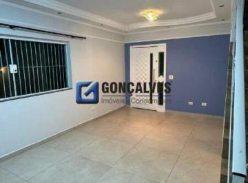 Casa · 180m² · 3 Quartos · 4 Vagas · Sobrado para Aluguel em São Bernardo do Campo (Alves Dias) – 3 Dorms, Varanda Gourmet e Quintal