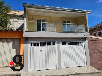 Casa · 250m² · 3 Quartos · 2 Vagas · Sobrado para locação – Vila São Silvestre