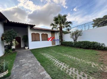 Casa · 319m² · 4 Quartos · 4 Vagas · Casa com quatro quartos, suíte e quatro vagas de garagem à venda no bairro São Luiz - Belo Horizonte