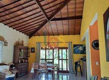 Casa · 300m² · 3 Quartos · Vendo Casa com Chalé Independente