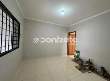 Casa · 187m² · 2 Quartos · 2 Vagas · Casa residencial à venda no Bairro Campestre (Santo André/SP) | 2 dorms, 2 vagas, quintal e churrasq
