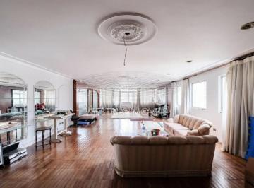 Apartamento · 600m² · 4 Quartos · 3 Vagas · Cobertura no Jardim Paulista | Vista única para o Ibirapuera e varanda descoberta.