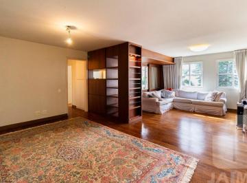 Apartamento · 130m² · 3 Quartos · 1 Vaga · Apartamento com 03 dormitórios 01 suíte 01 vaga na Av.Higienópolis