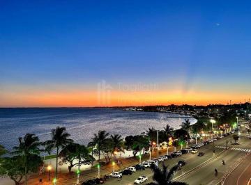 Apartamento · 174m² · 3 Quartos · 1 Vaga · Golden Place - Apartamento de frente para a Orla e a Lagoa em Araruama!