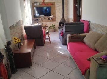 Casa · 199m² · 2 Quartos · 3 Vagas · **Casa Residencial em Santa Tereza, Porto Alegre, RS - Oportunidade Única!**