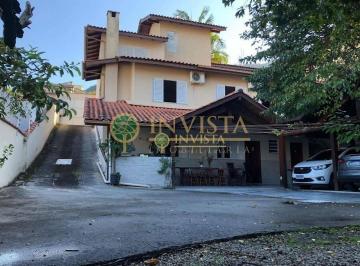 Casa · 235m² · 5 Quartos · 10 Vagas · Casa em Trindade, Florianópolis/SC de 235m² 5 quartos à venda por R$ 2.400.000,00