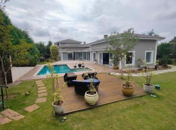 Casa · 550m² · 5 Quartos · 4 Vagas · Casa em Jardim Meny, São Roque/SP de 550m² 5 quartos à venda por R$ 2.499.000,00