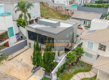 Casa · 357m² · 4 Quartos · 3 Vagas · Casa em Golf Gardens, Carapicuíba/SP de 357m² 4 quartos à venda por R$ 2.600.000,00