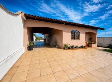 Casa · 69m² · 3 Quartos · 1 Vaga · Casa Completa à Venda no Centro de Campo Largo/PR
