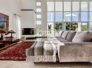 Casa · 484m² · 4 Quartos · 6 Vagas · Casa à venda - em Vista Alegre