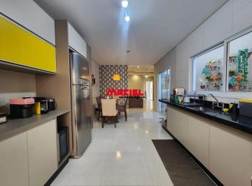 Casa · 175m² · 3 Quartos · 2 Vagas · Sobrado Mobiliado no Jardim das Industrias!!!