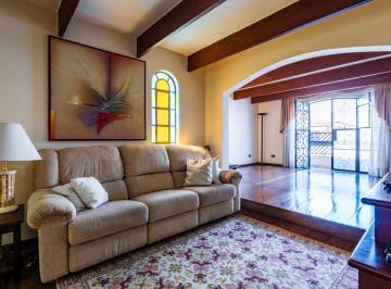 Casa · 180m² · 3 Quartos · 2 Vagas · Casa para venda em Jardim Aeroporto com 3 quartos, sendo 1 suíte, 180m²