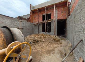 Casa · 125m² · 2 Quartos · CASA TERREA COM 2 DORMITÓRIOS - SÃO BENTO