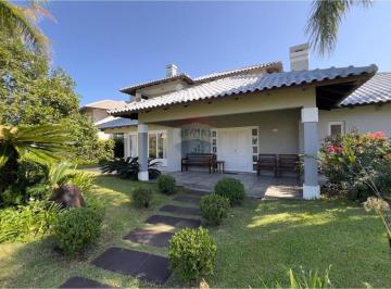 Casa · 425m² · 4 Quartos · Excelente oportunidade no Condomínio Atlântida Lagos Park