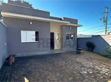 Casa · 98m² · 2 Quartos · 2 Vagas · Casa Térrea Moderna à venda com Suíte, Quintal Gramado e 2 Vagas em Jarinu-SP.