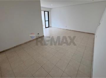Apartamento · 114m² · 3 Quartos · 2 Vagas · "Apartamento aconchegante, confortável e localização premium em Setúbal