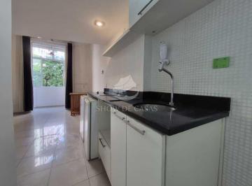 Apartamento · 27m² · 1 Quarto · Apartamento Quitinete reformado com vista lateral mar em Copacabana, Rio de Jane