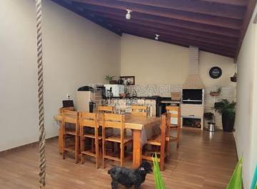 Casa · 148m² · 2 Quartos · 2 Vagas · Casa Padrão em Araraquara