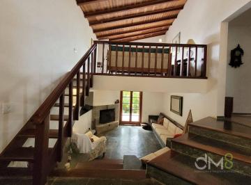 f2c4f19263cc343c15a27b0b8b9969018d98ba55 · Casa com 4 quartos sendo 2 suítes no Clube de Campo Valinhos por R$ 1.750.000,00