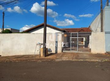 Casa de 4 quartos, Apucarana · Casa em Núcleo Habitacional Osmar G Freire, Apucarana/PR de 136m² 4 quartos à venda por R$ 300.000,0