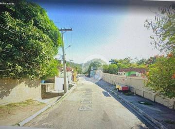 c56b5810cb1437e754e50e51acd6c8ff0493f1da · Casa 2 quartos,1 suitee vaga no Sapê- Niterói