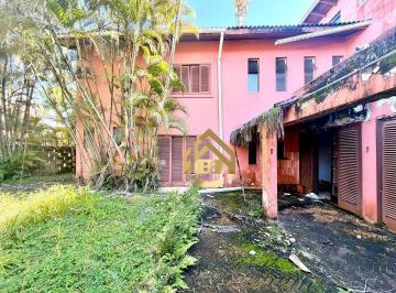 0149e768dc1c14e6eadd1c8560f43ff1d5ad4293 · Casa com 5 dormitórios à venda, 380 m² por R$ 850.000 - Praia da Enseada - Guarujá/SP