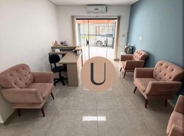 fc25b24ae7600fc9d0e1f421215041d4694f65a7 · Casa térrea para comércio ou moradia 4 quartos - 225m2 - Assunção - Santo André - SP