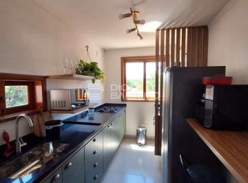 Apartamento · 68m² · 2 Quartos · Apartamento no centro com 2 dormitórios