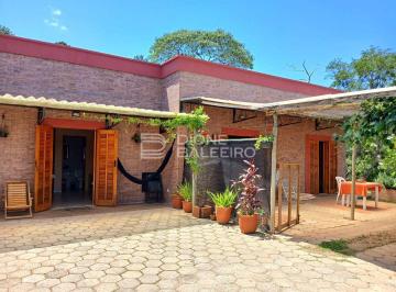 Casa · 775m² · 2 Quartos · Uma Casa para Desacelerar e Aproveitar a Serra
