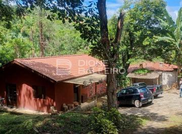 Casa · 1000m² · 3 Quartos · Casa térrea 66m² com suíte e quintal amplo