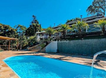 Casa · 5000m² · 4 Quartos · Casa em Santo Antônio do Pinhal com Vista para a Pedra do Bau