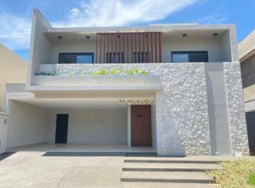 3544053ee6149afcca5c47574d917b7d2898d96a · Casa Alto Padrão , Jardins Capri Senador Canedo, GO