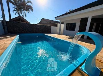 Casa · 360m² · 4 Quartos · 3 Vagas · Casa com piscina em Praia de Leste