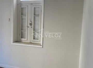 Apartamento · 70m² · 2 Quartos · Apartamento :  / Residencial / Catete