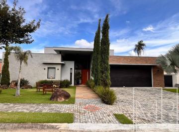 Casa · 398m² · 3 Quartos · 6 Vagas · Casa térrea Com 3 Dormitórios | Condomínio Porto Atibaia
