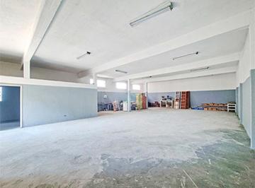 Comercial · 204m² · 2 Vagas · Galpão à venda em Vila brasilina - SP