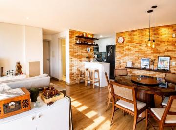 Apartamento · 68m² · 2 Quartos · 2 Vagas · Apartamento com Sala Integrada e Possibilidade de 3º Quarto no bairro Tingui