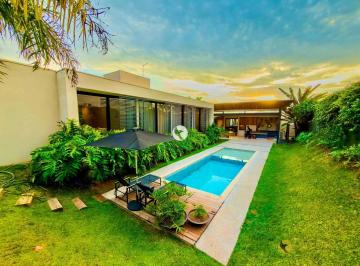 97581e0c1a9cdc701e5c9945f5156f2025cbf3a9 · Casa com 4 dormitórios, 350 m² - venda por R$ 3.700.000,00 ou aluguel por R$ 19.999,98/mês - Condomí