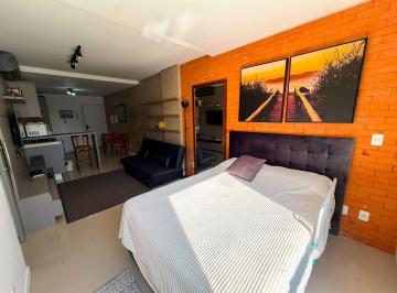 976a64e3e3a3faed26568b524631d3ed14f033dd · Venda | Studio mobiliado com 1 vaga no Centro de Florianópolis