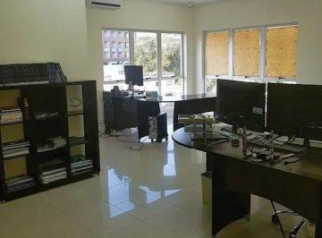 3772f8b37f00a35913016f779e6cae2af426e523 · Sala Comercial com 104 m² e 2 vagas - Trindade, em Florianópolis.