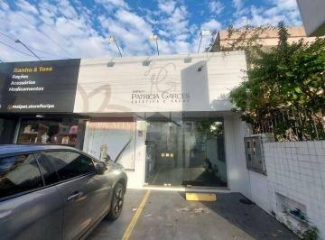 8690b84d7d34214854f904d368305155d52e805c · Loja Comercial com 2 vagas no bairro Estreito, em Florianópolis.