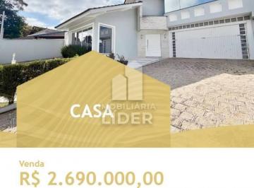 Casa · 332m² · 4 Quartos · 4 Vagas · Casa de Alto Padrão no Ahú-Sofisticação, Espaço e