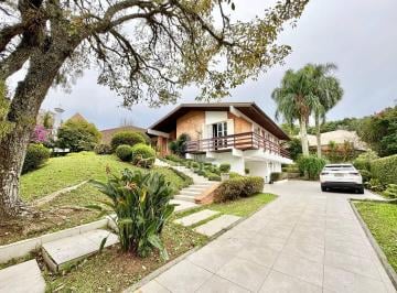 Casa · 322m² · 5 Quartos · 8 Vagas · Raridade no Vista Alegre – Casa maravilhosa com te