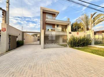 Casa · 239m² · 3 Quartos · 2 Vagas · Sobrado com 3 suítes Boa Vista