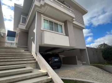 Casa de 4 quartos, Curitiba · Sobrado em Santa Felicidade