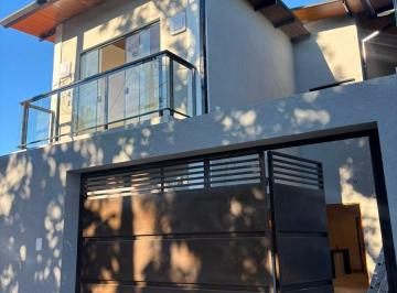 Casa de 4 quartos, Ilhabela · Casa nova para locação anual - PEREQUE -ILHABELA - SP