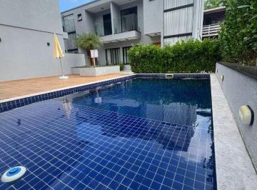 Casa de 2 quartos, Caraguatatuba · Sobrado Mobiliado com Piscina e Área Gourmet no Coração do Cidade Jardim — Pronto para Morar!